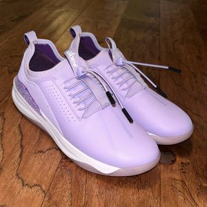 Clove Women’s Classic Shoe